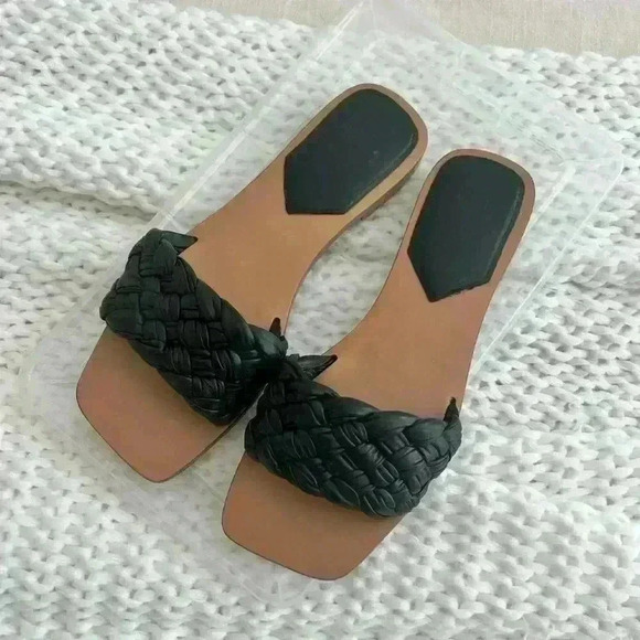 Marc Fisher Sandals - Picture 1 of 4